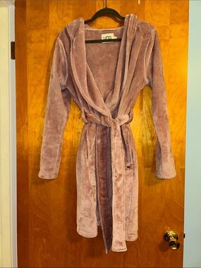 UGG Plush Hooded Robe in Dusty Rose Mauve